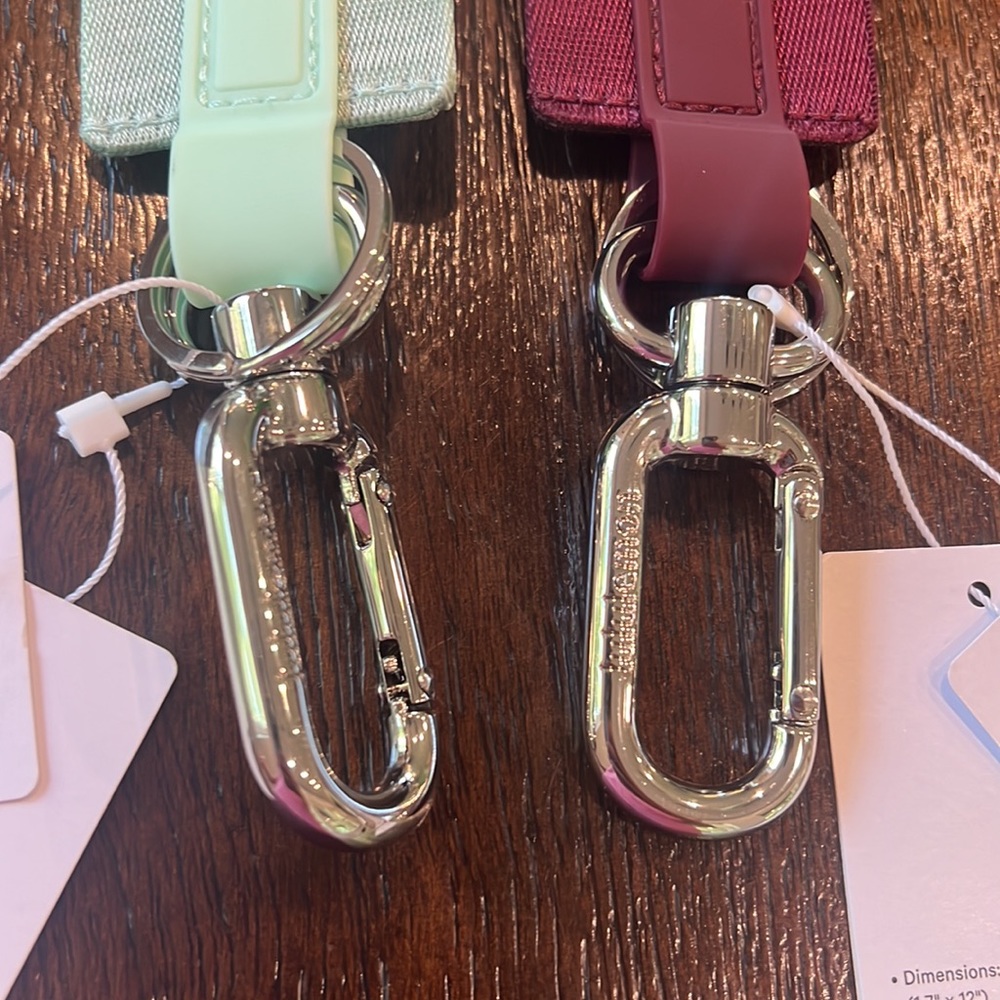 🩵🩷Lululemon Never Lost Keychain Bundle of 2!! Sonic Pink and Mint Moment!🩷🩵 - Picture 4 of 6